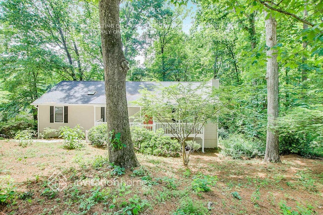 Photo - 830 Sunset Ct NW