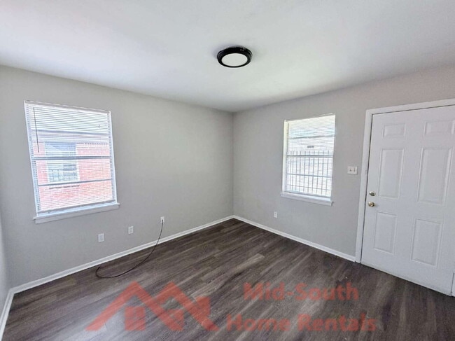 Photo - 1353 Fairfax St