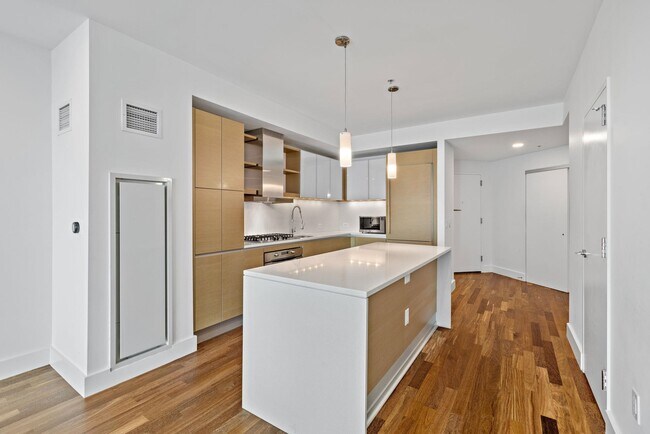 Photo - 77 Hudson St Unit 2708