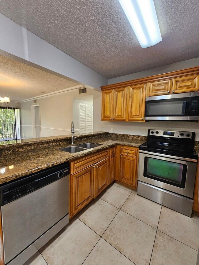 Photo - 1701 Balfour Point Dr Unit G