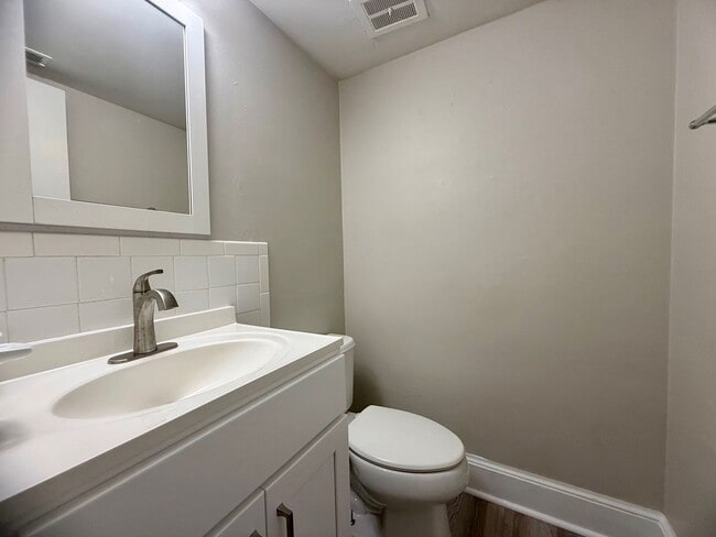 Photo - Charming 3-Bedroom Townhome with Fenced Yard