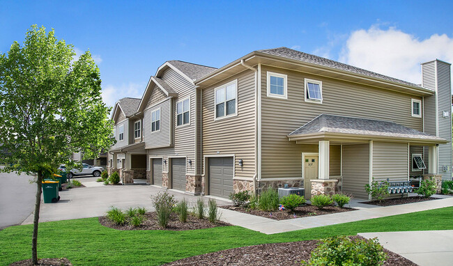 High Bluff Townhomes - High Bluff Townhomes