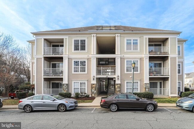 Building Photo - 144 Pasture Side Way Unit 144E