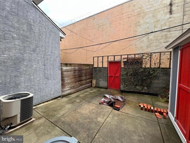 Photo - 1007 S Chadwick St