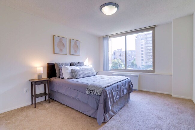 Photo - 1600 S Eads St Unidad FL6-ID1022553P