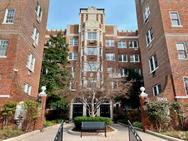 Building Photo - 3901 Connecticut Ave NW Unit 202 Rental