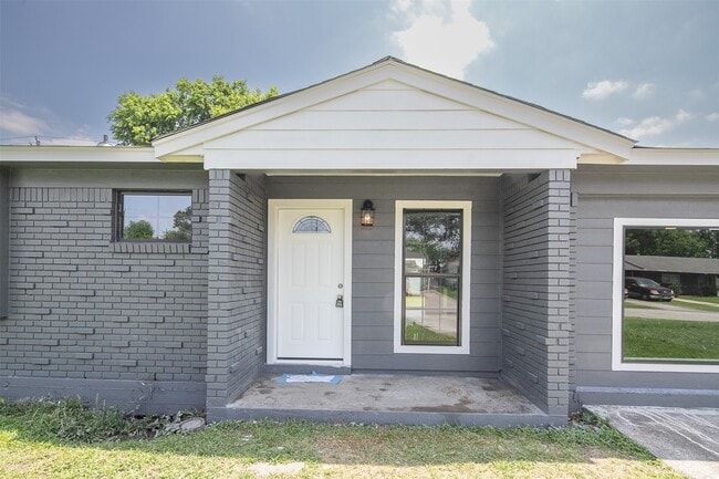 Photo - 3309 Proswimmer St