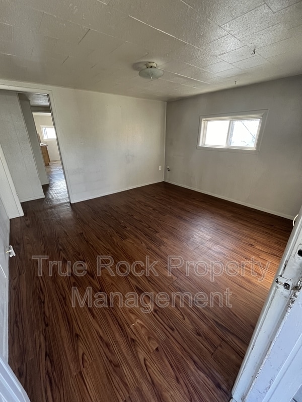 Photo - 531 1/2 W 9th Apt W