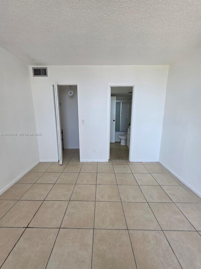 Photo - 13499 Biscayne Blvd Unit 706