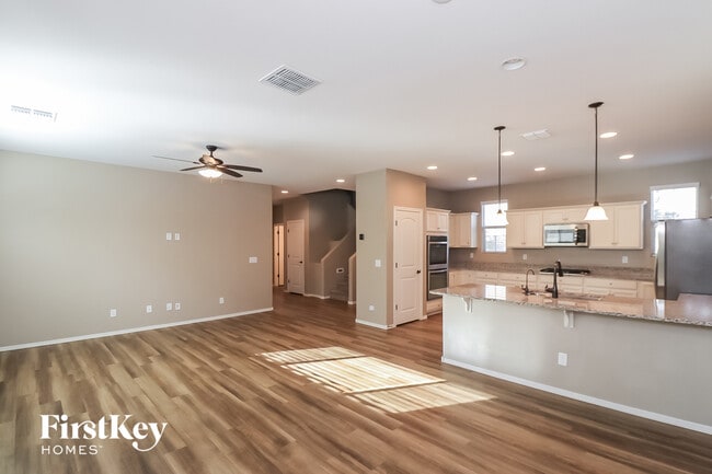 Photo - 5115 E Greenway St