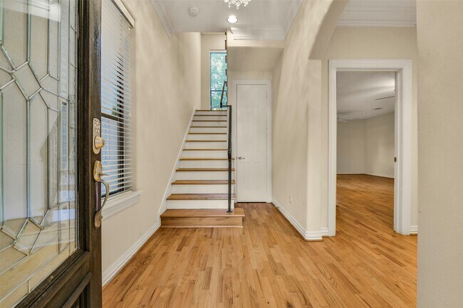 3030 Orchard Ct