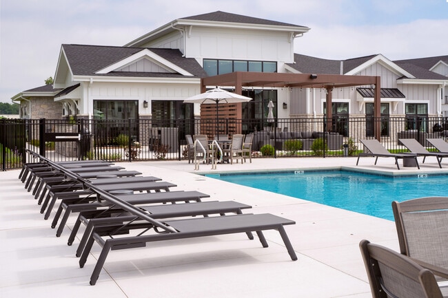 Seasons at Spring Street Resort-Style Pool