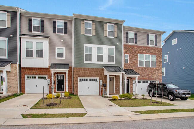 Photo - 7033 Fox Glove Ln Townhome