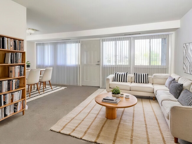 2BR, 1BA