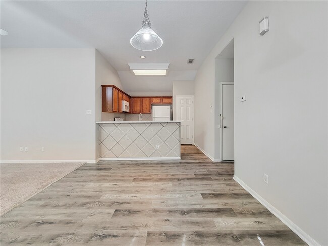 Photo - 18707 Scented Candle Way