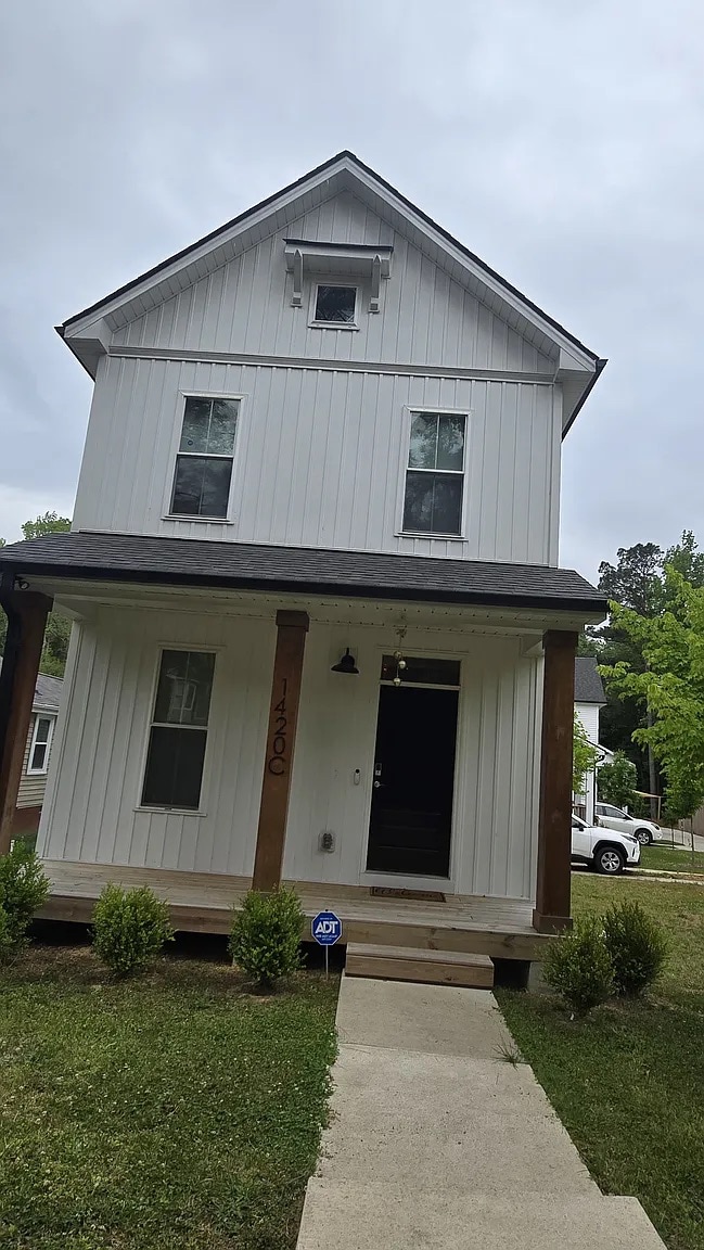 Room in House on Maplewood Dr - Room in House on Maplewood Dr