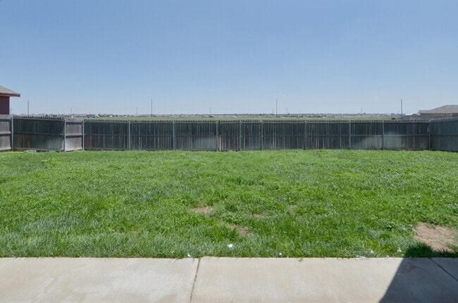 Photo - 6505 Nick St