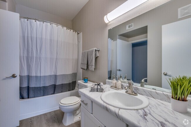 2 BR, 2 BA (B1) - 1,120 SF