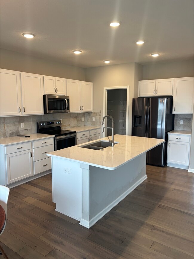 Photo - 18113 Sage Cir