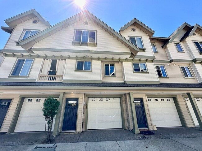 Spacious 2 Bedroom Sagebrook Townhome - Spacious 2 Bedroom Sagebrook Townhome
