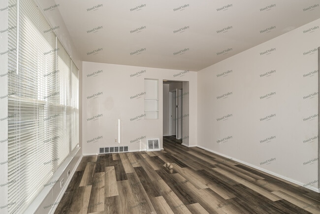 Photo - 4305 Washington St