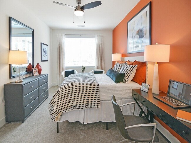 Fieldside Grande Apartments & Townhomes