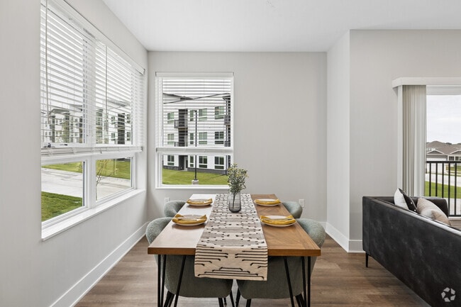 2BR, 2BA - 1,124SF - Dining Area - Windsor Hills