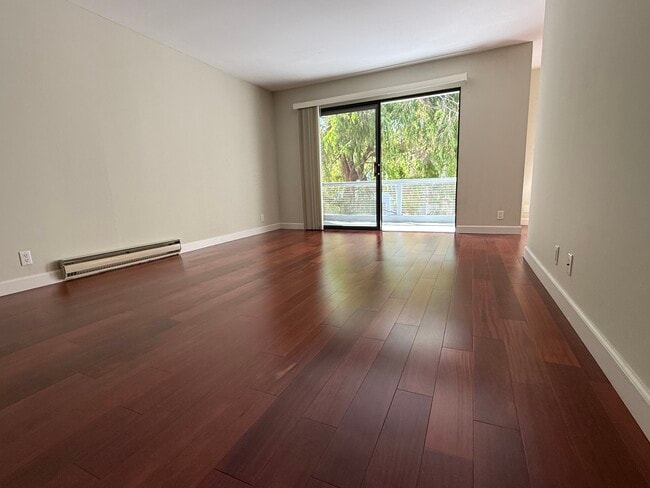 Photo - 4 Admiral Dr Unit B332