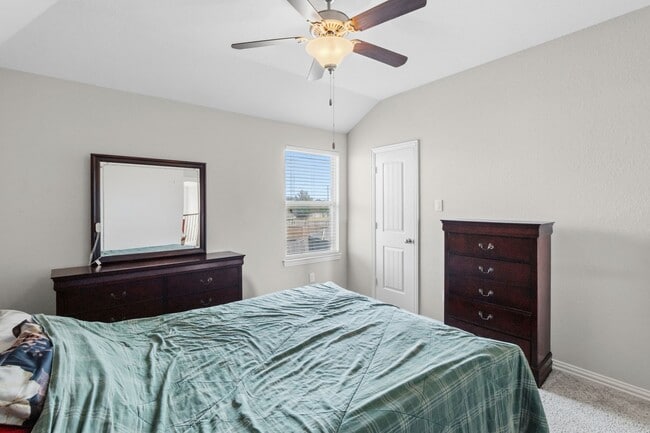 Photo - 4435 Bearberry Ave