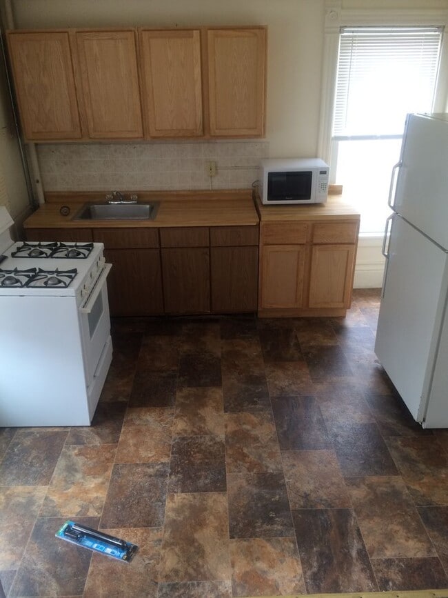 111 N Randall Ave
