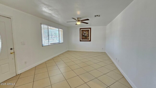 Photo - 4724 N 61st Ave