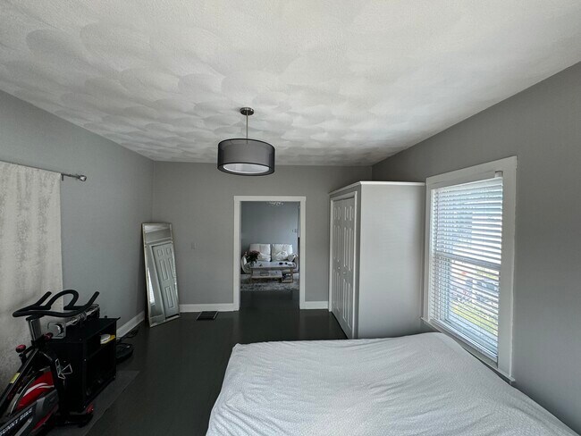 Photo - 1062 Saratoga St Unit 2 Beds and 1 Bath In East
