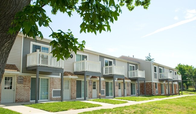 Chestnut Lane Apartments