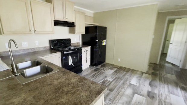Your Mobile Haven: Almost Brand-New Home for You