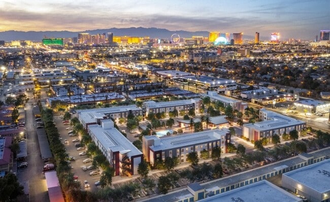 Context - Birchway Tropicana