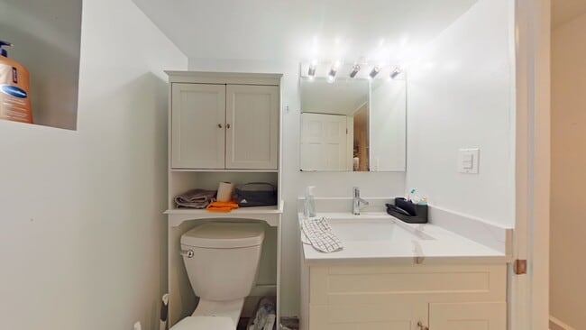 Photo - 2947 N Racine Ave Unit Gdn