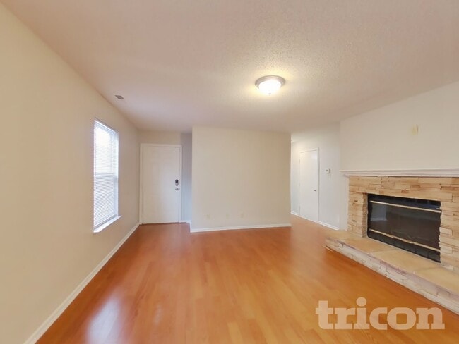 Photo - 11811 Wapiti Way