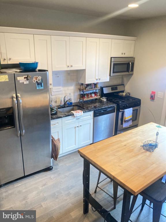 Photo - 1212 N Front St Unit A