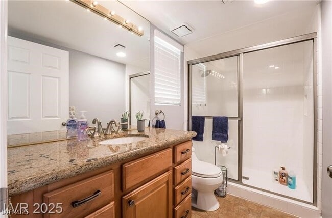 Photo - 3003 La Mesa Dr