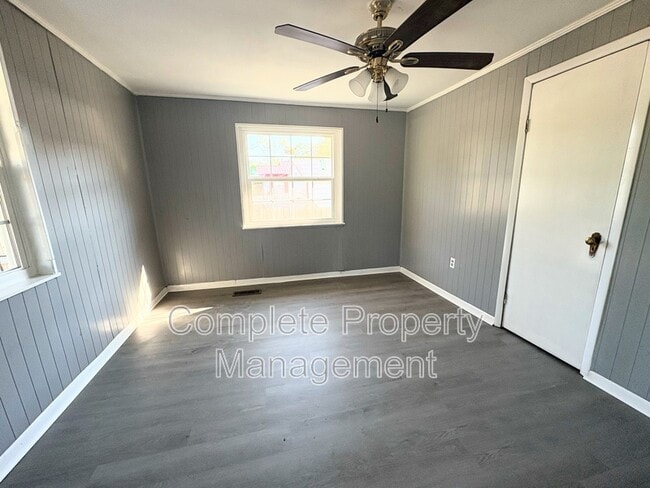 Photo - 3533 Jefferson Ave SW