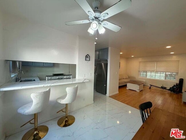Photo - 10760 Woodbine St Unidad 1A