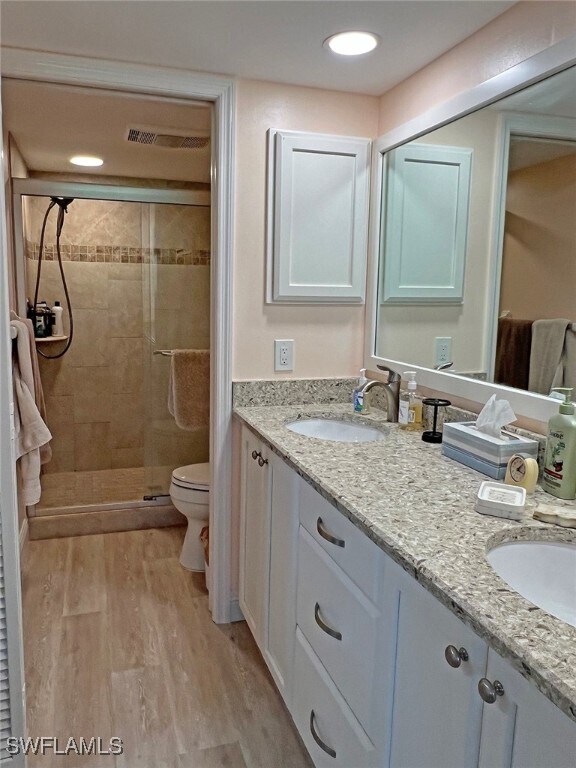 Building Photo - 15400 Cedarwood Ln Unit 102