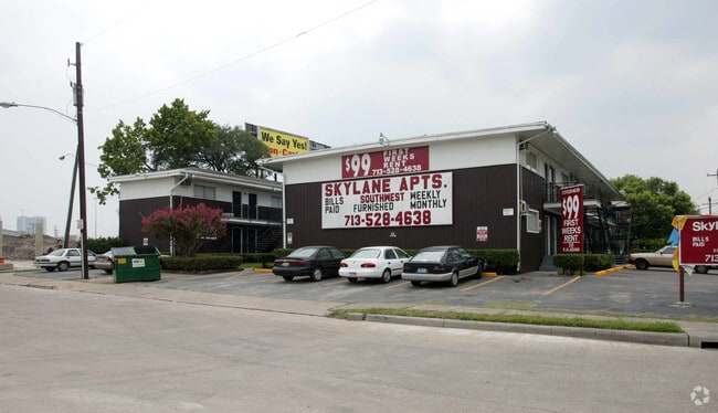 Skylane Apartments - The Spur