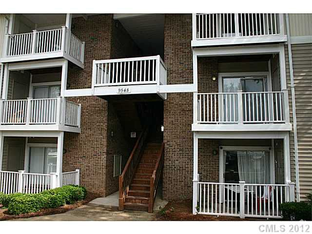 Building Photo - 9548 University Terrace Dr Unit Apt D