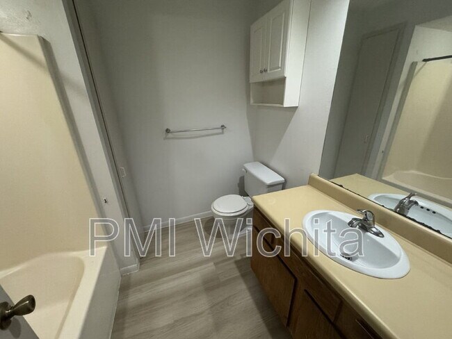 Photo - 3501 W 21st St N Unit 5