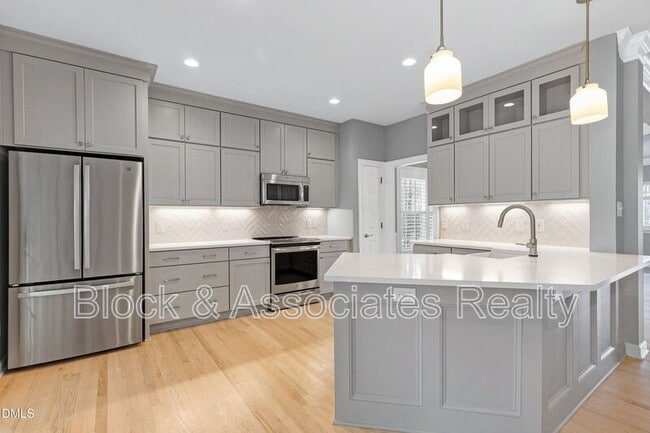 Photo - 100 Kirkeenan Cir