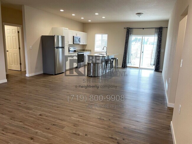 Photo - 430 E Stardust Dr