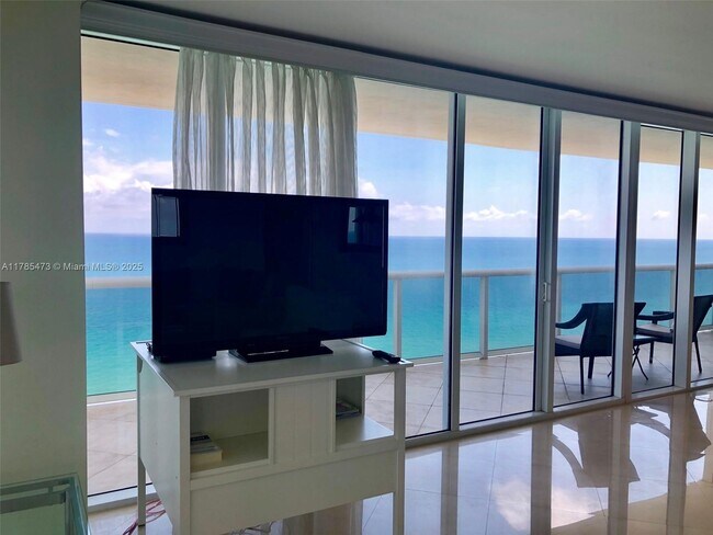 Photo - 1830 S Ocean Dr Unidad 1701