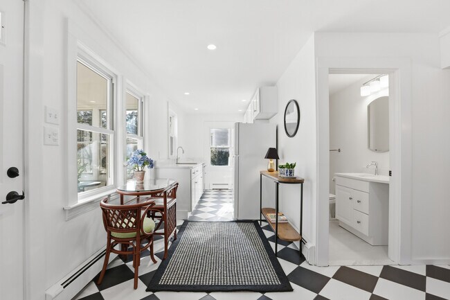 Photo - 32 Bolton St