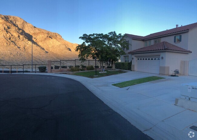 Building Photo - Lone Mountain Sweetness Rental